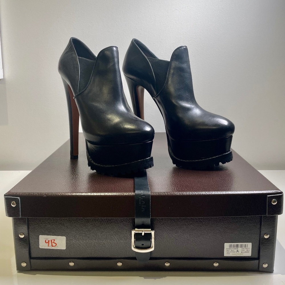 Alaia Platform Black Leather Boots 36.5